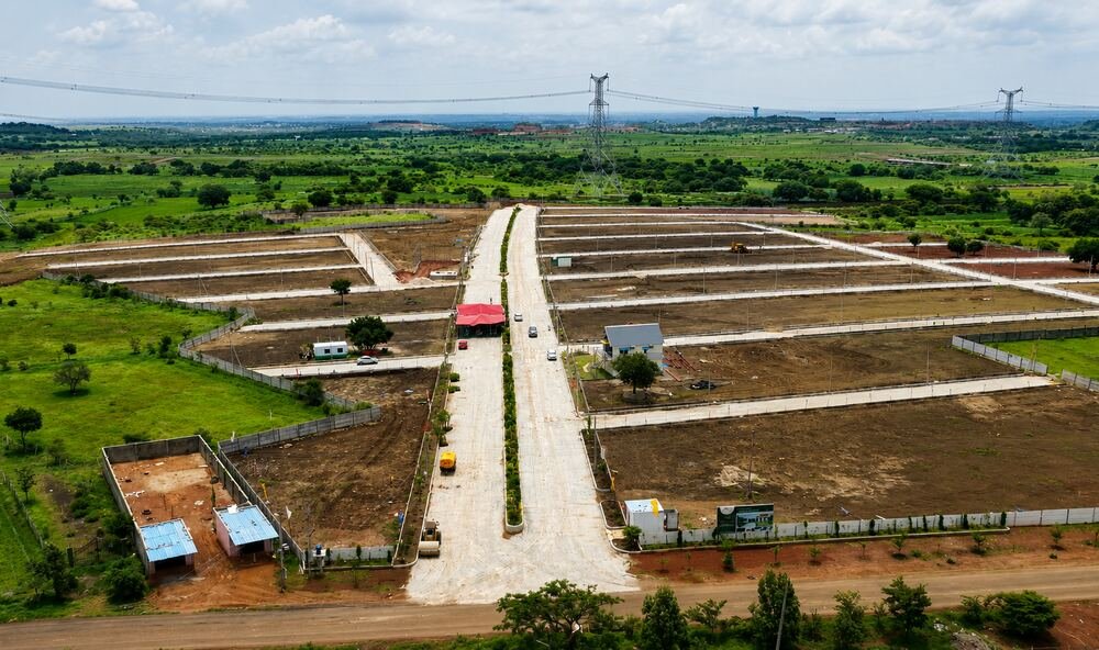 Open plots near Sadashivpet - Sri Balaji Projects plotted layout with formed roads and avenue plantation